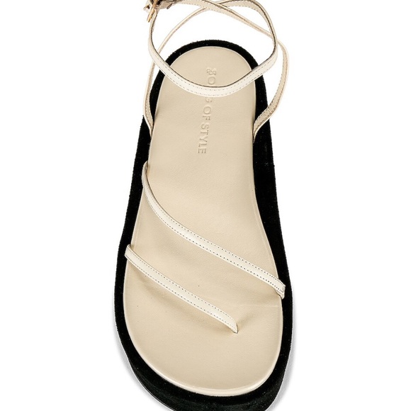 Song of Style Flatform Sandal - Picture 5 of 7